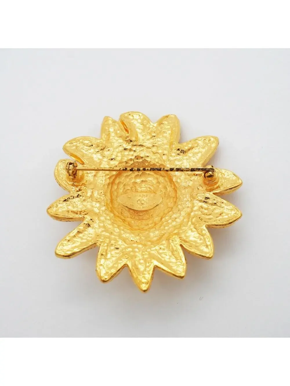 Chanel Cc Logo Brooch Metal #327473C84B